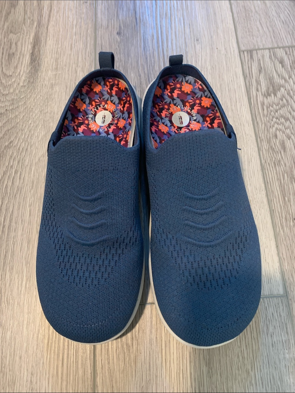 Navy Slip-On Knit from Revitalign with arch support insoles.  9W    Worn once.